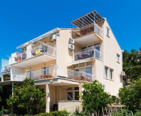 Apartments Klaić